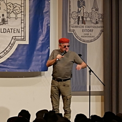 06 - Ausbilder Schmidt - Holger Müller